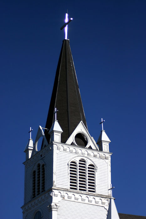 0607MACKchurch01