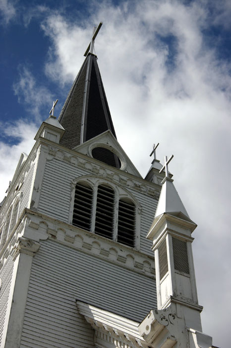 0607MACKchurch09
